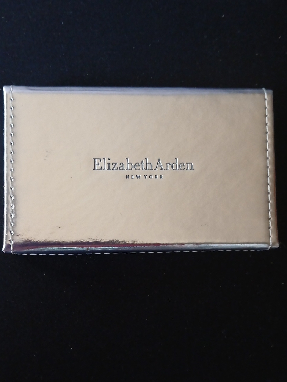 Elizabeth Arden Eyeshadow Palette With 6 Shadows &  A Bronzer In Medium NWOB